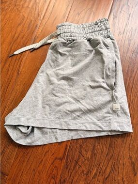 Vuori Halo Boxy Short XS